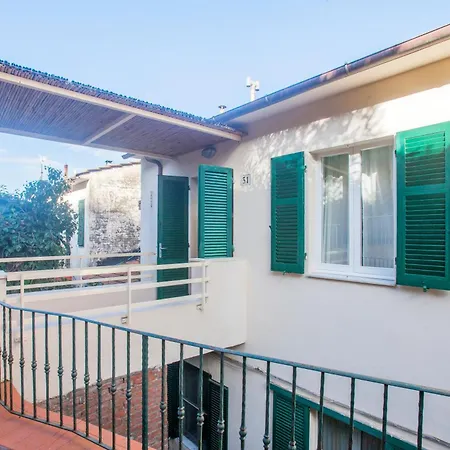 La Casa Al Mare Apartment *